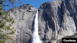 California eyaletindeki Yosemite gibi milli parklar, yasa kapsamında koruma altında.