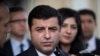 Selahattin Demirtaş, davaya konu olan özerlik tartışmalarına dikkat çekerek, özerlik ve federasyon gibi konuların tartışılması gerektiğini de vurguladı.   